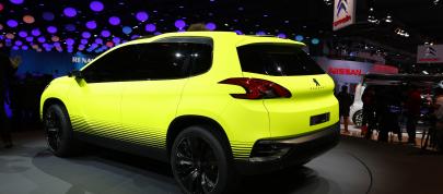 Peugeot 2008 Concept Paris (2012) - picture 4 of 10