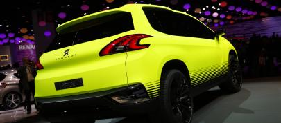 Peugeot 2008 Concept Paris (2012) - picture 7 of 10