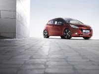 Peugeot 208 GTi Concept (2012) - picture 3 of 16