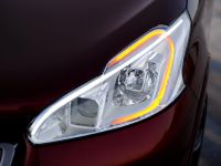 Peugeot 208 GTi Concept (2012) - picture 8 of 16