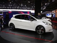 Peugeot 208 GTI  Paris (2012) - picture 2 of 4