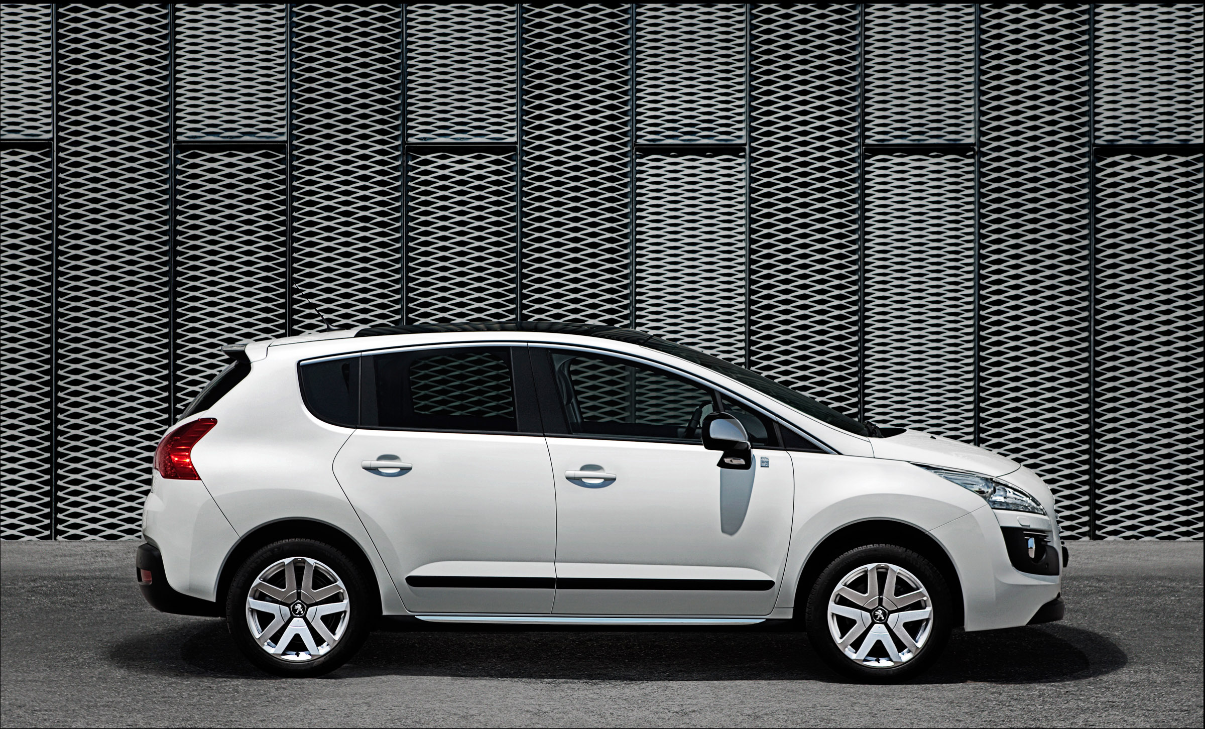 Peugeot 3008 HYbrid4 Limited Edition