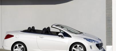 Peugeot 308 CC (2009) - picture 20 of 26