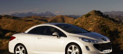 Peugeot 308 CC (2009) - picture 23 of 26