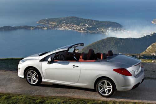 Peugeot 308 CC (2009) - picture 9 of 26