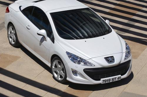 Peugeot 308 CC (2009) - picture 17 of 26