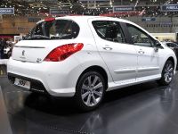 Peugeot 308 Geneva (2011) - picture 2 of 3