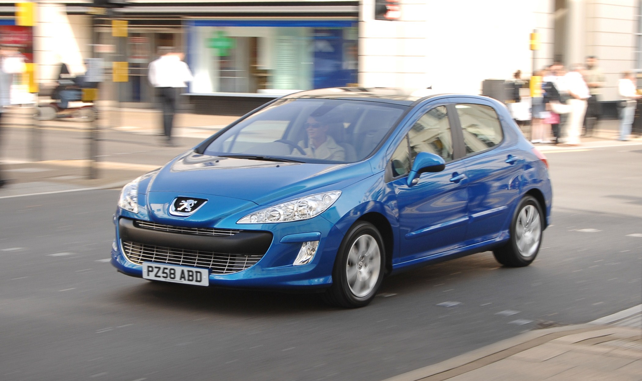 Peugeot 308 SW and SE