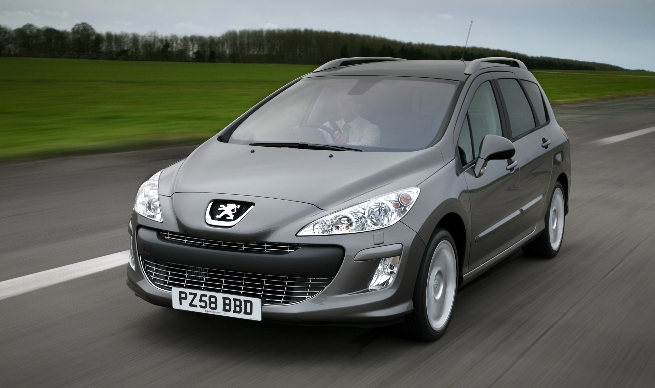 Peugeot 308 SW and SE