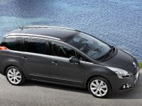 Peugeot 5008 (2010) - picture 11 of 12