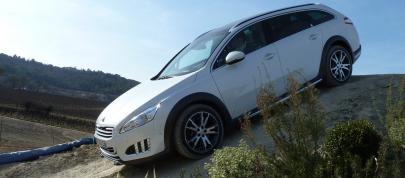 Peugeot 508 RXH HYbrid4 (2012) - picture 4 of 11