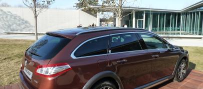 Peugeot 508 RXH HYbrid4 (2012) - picture 7 of 11