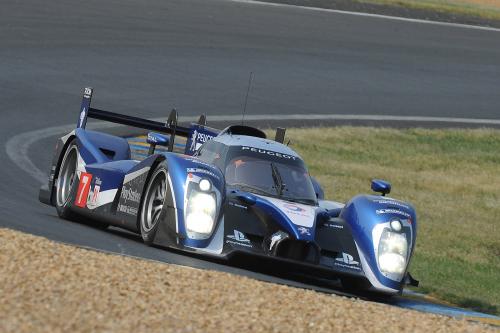Peugeot 908 prepares for Le Mans (2011) - picture 1 of 4