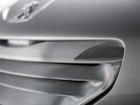 thumbnail image of Peugeot HR1 Concept