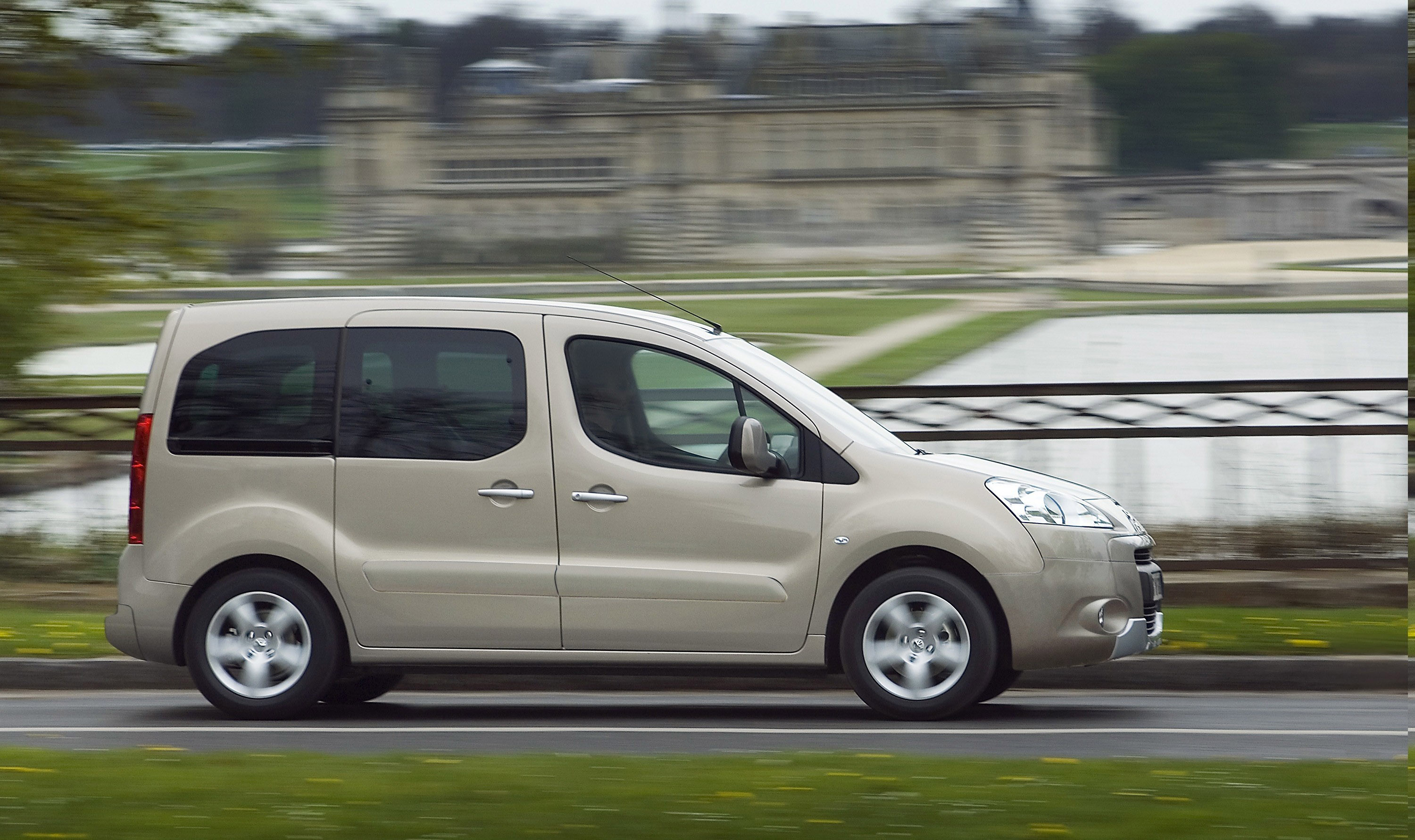 Peugeot Partner Tepee With Seven Seats