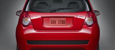 Pontiac G3 (2009) - picture 4 of 10