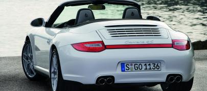 Porsche 911 Carrera (2008) - picture 4 of 5
