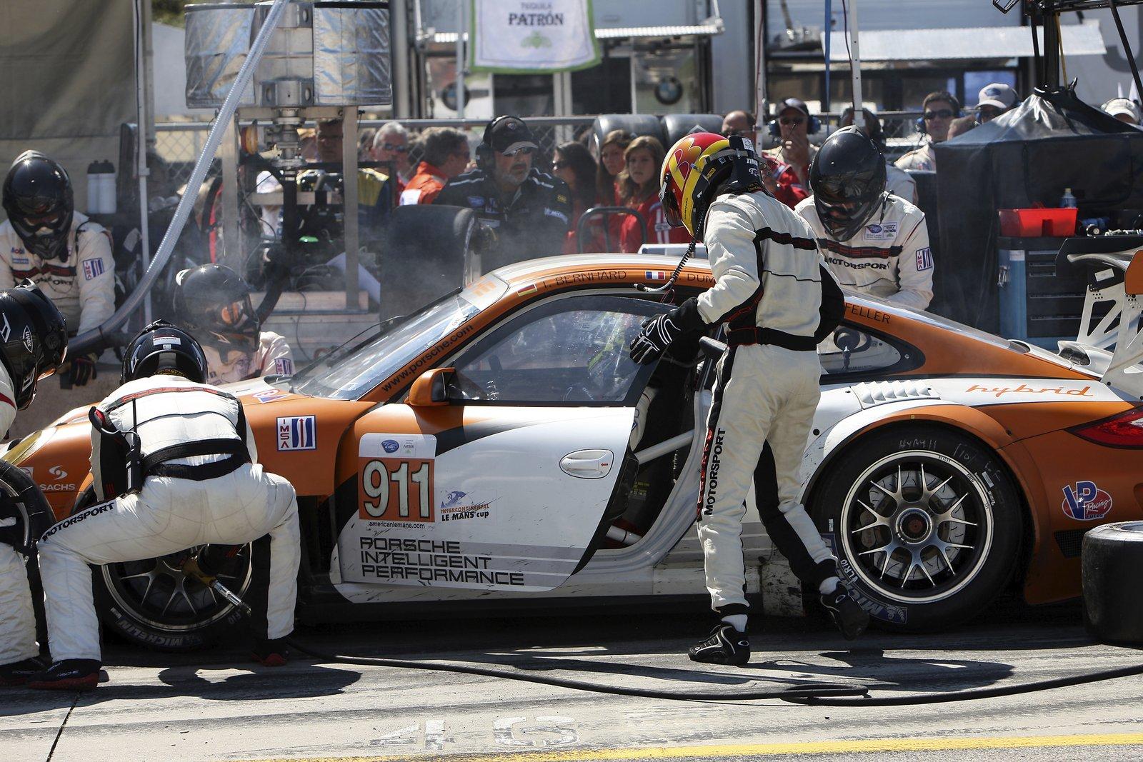 Porsche 911 GT3 R Hybrid