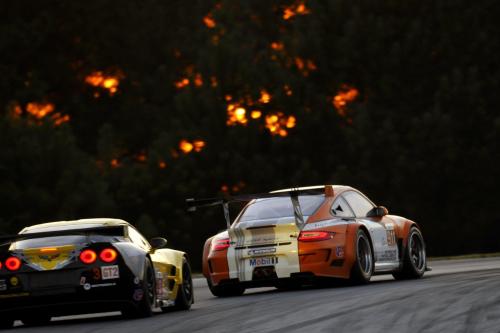 Porsche 911 GT3 R Hybrid (2010) - picture 24 of 30