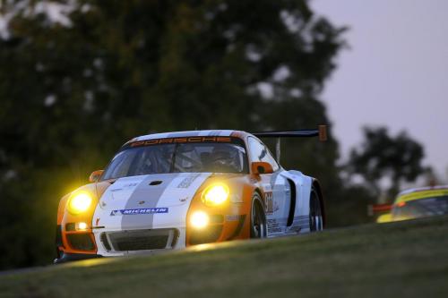 Porsche 911 GT3 R Hybrid (2010) - picture 25 of 30