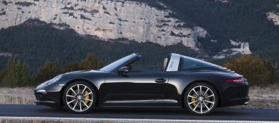 Porsche 911 Targa (2014) - picture 7 of 9