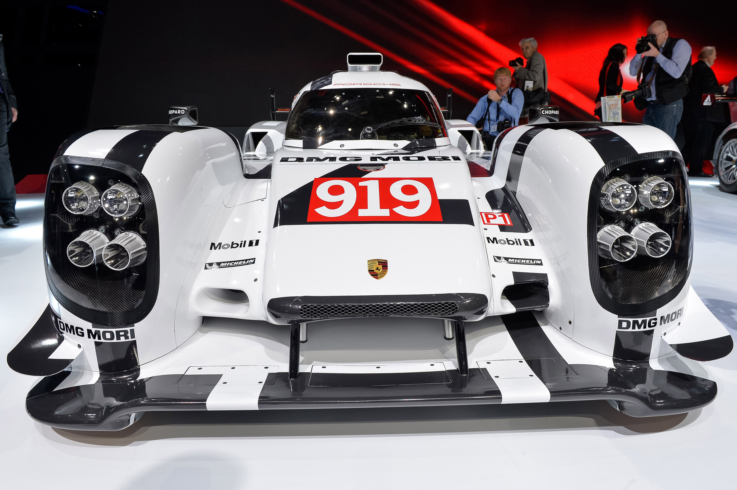 Porsche 919 hybrid. Porsche 919. Порше 919 Hybrid. Porsche 919 EVO le mans. Porsche 919 Hybrid 2016.