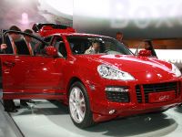 Porsche Cayenne GTS Frankfurt (2011) - picture 2 of 3