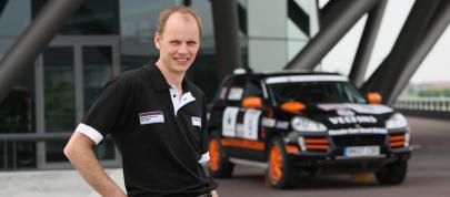 Porsche Cayenne S Transsyberia from Moscow (2008) - picture 7 of 8