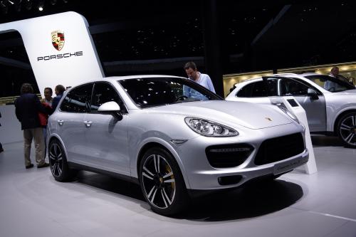 Porsche Cayenne Turbo S Frankfurt (2013) - picture 1 of 2