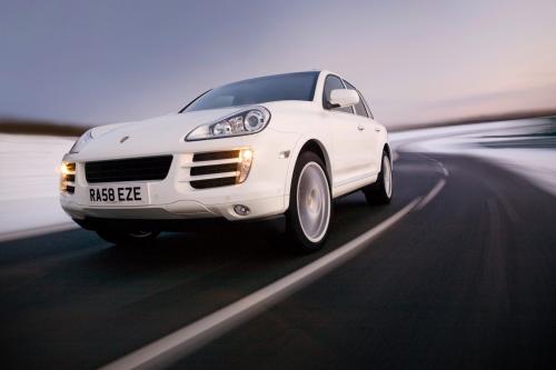 Porsche Cayenne (2010) - picture 1 of 14