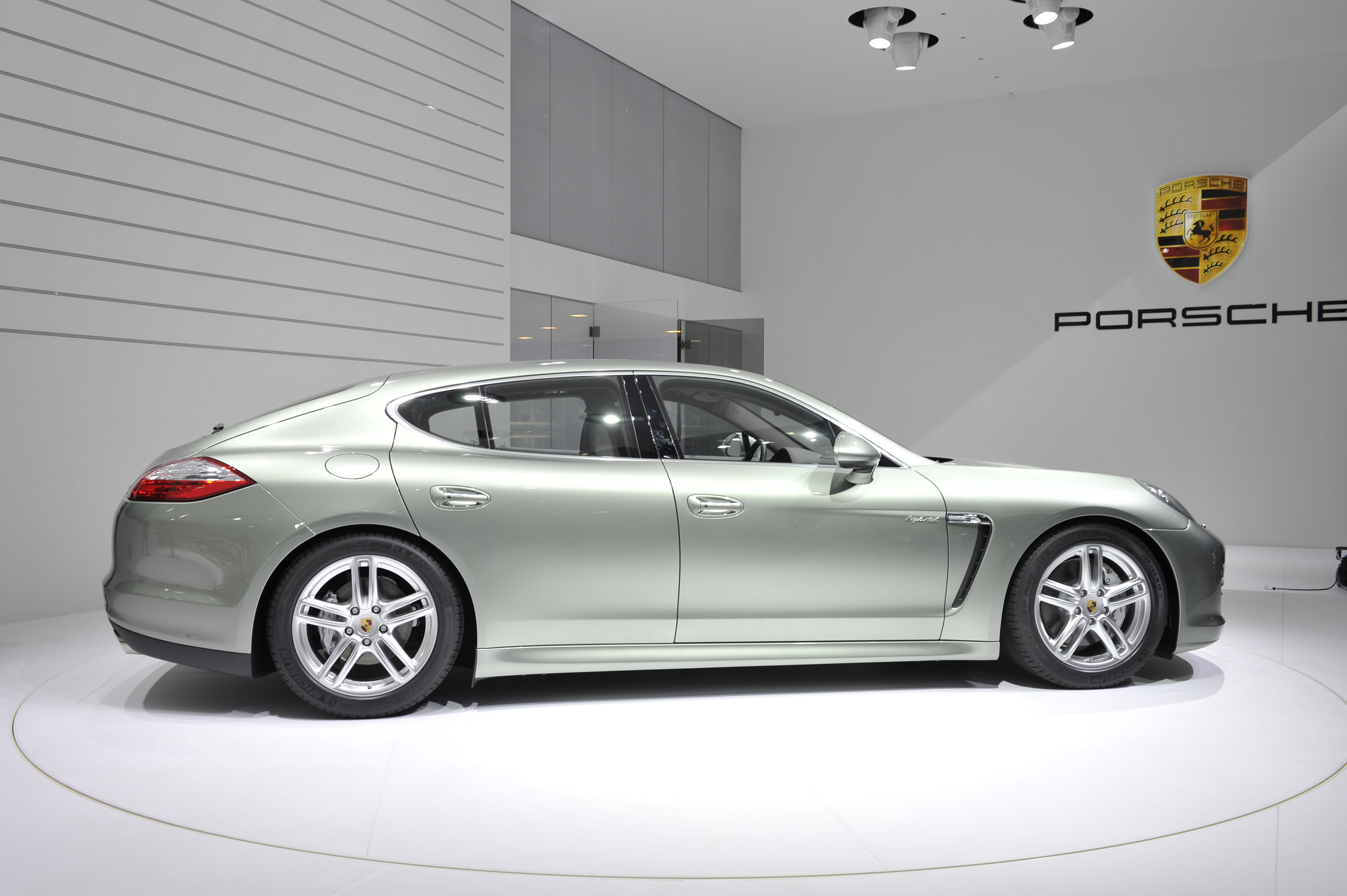 Porsche Panamera S Hybrid Geneva