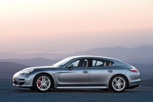 Porsche Panamera (2010) - picture 8 of 12