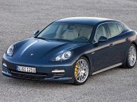 Porsche Panamera (2010) - picture 2 of 12