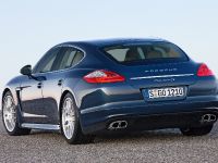 Porsche Panamera (2010) - picture 3 of 12