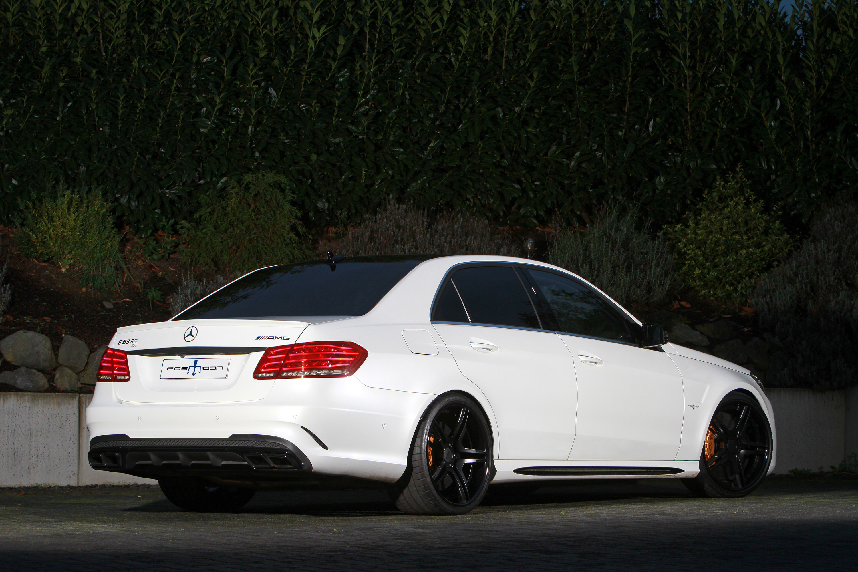 Posaidon Mercedes-Benz E63 AMG RS 850