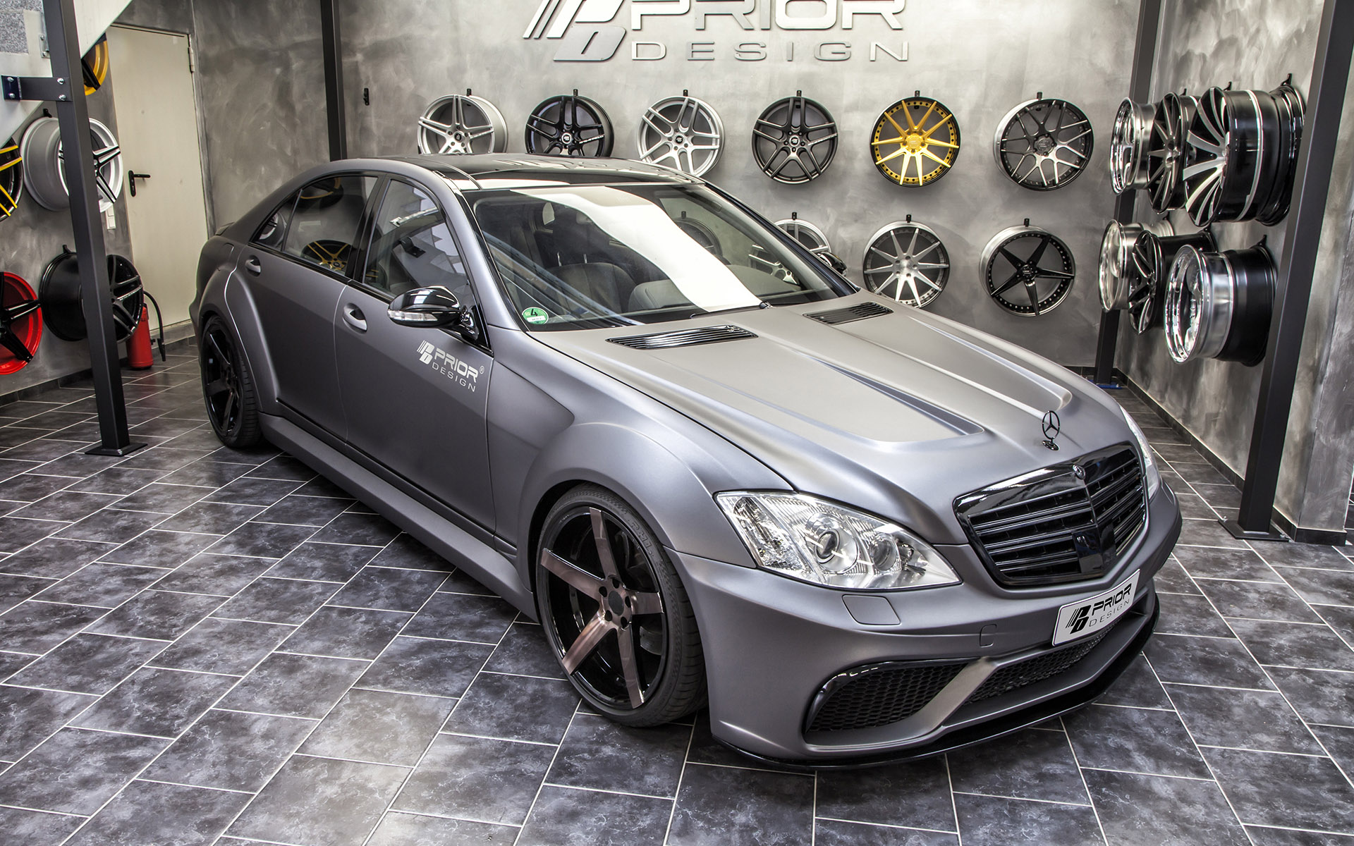 PRIOR-DESIGN Black Edition V3 Widebody Aero-Kit for MERCEDES S-Class W221