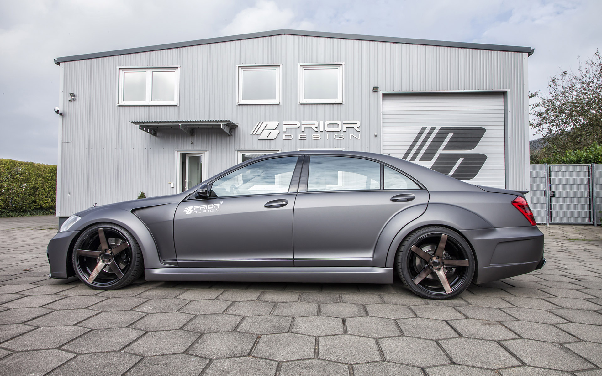 PRIOR-DESIGN Black Edition V3 Widebody Aero-Kit for MERCEDES S-Class W221