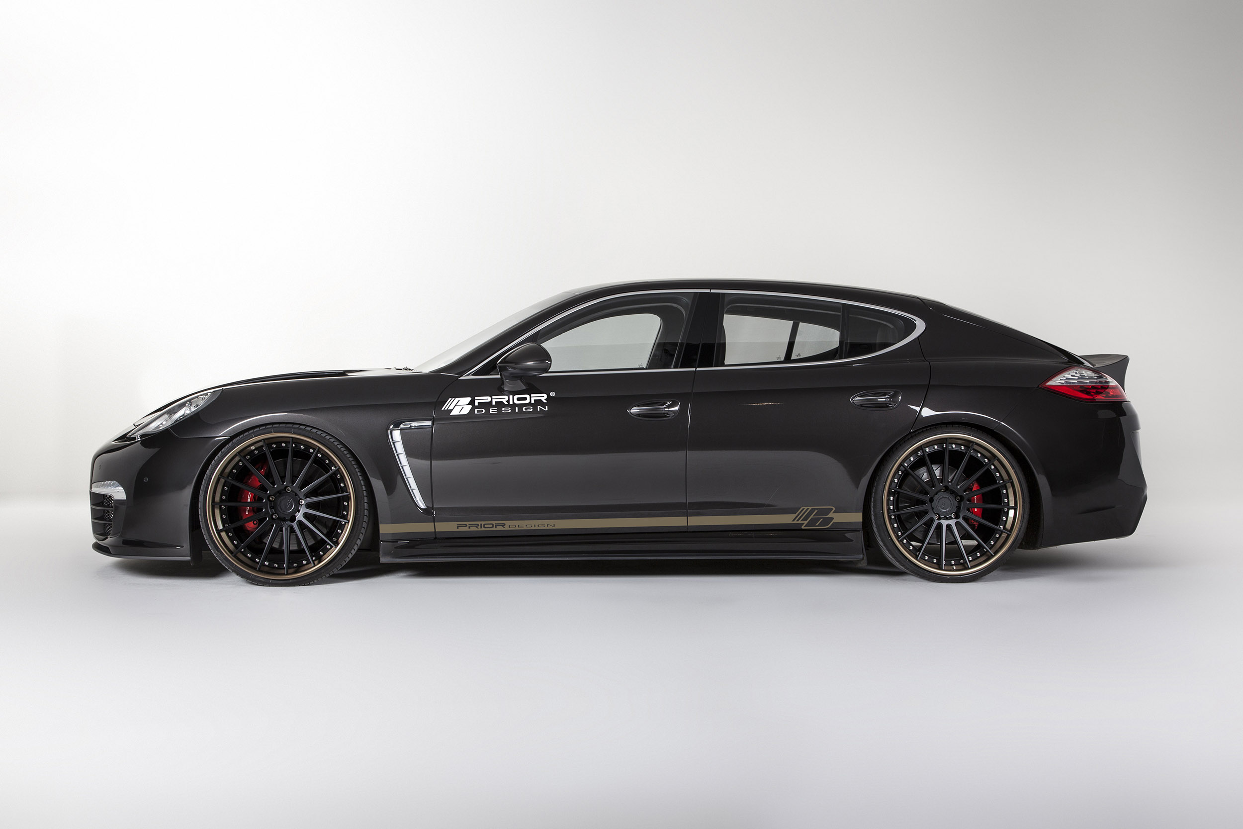 Prior-Design Porsche Panamera PRIOR600