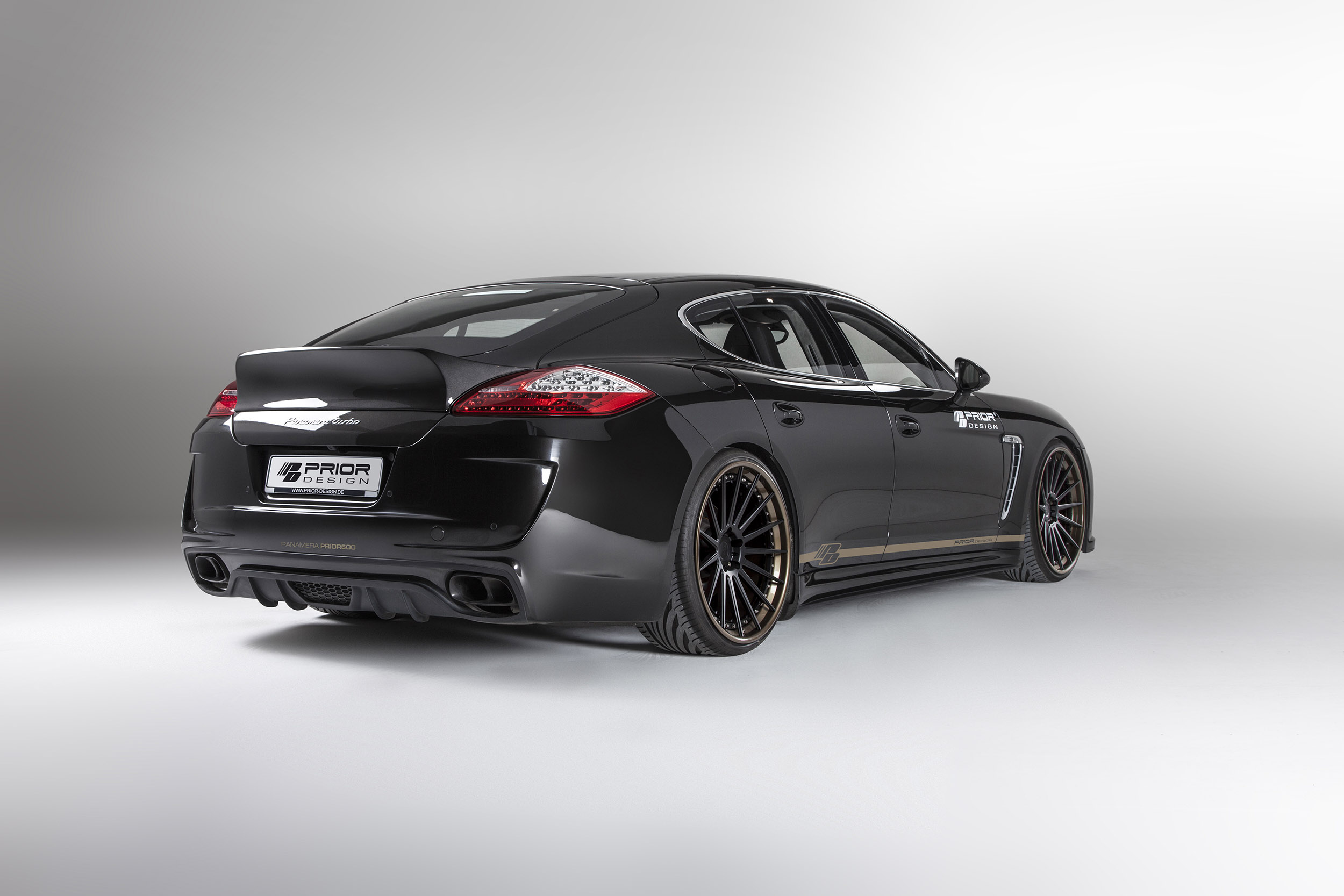 Prior-Design Porsche Panamera PRIOR600