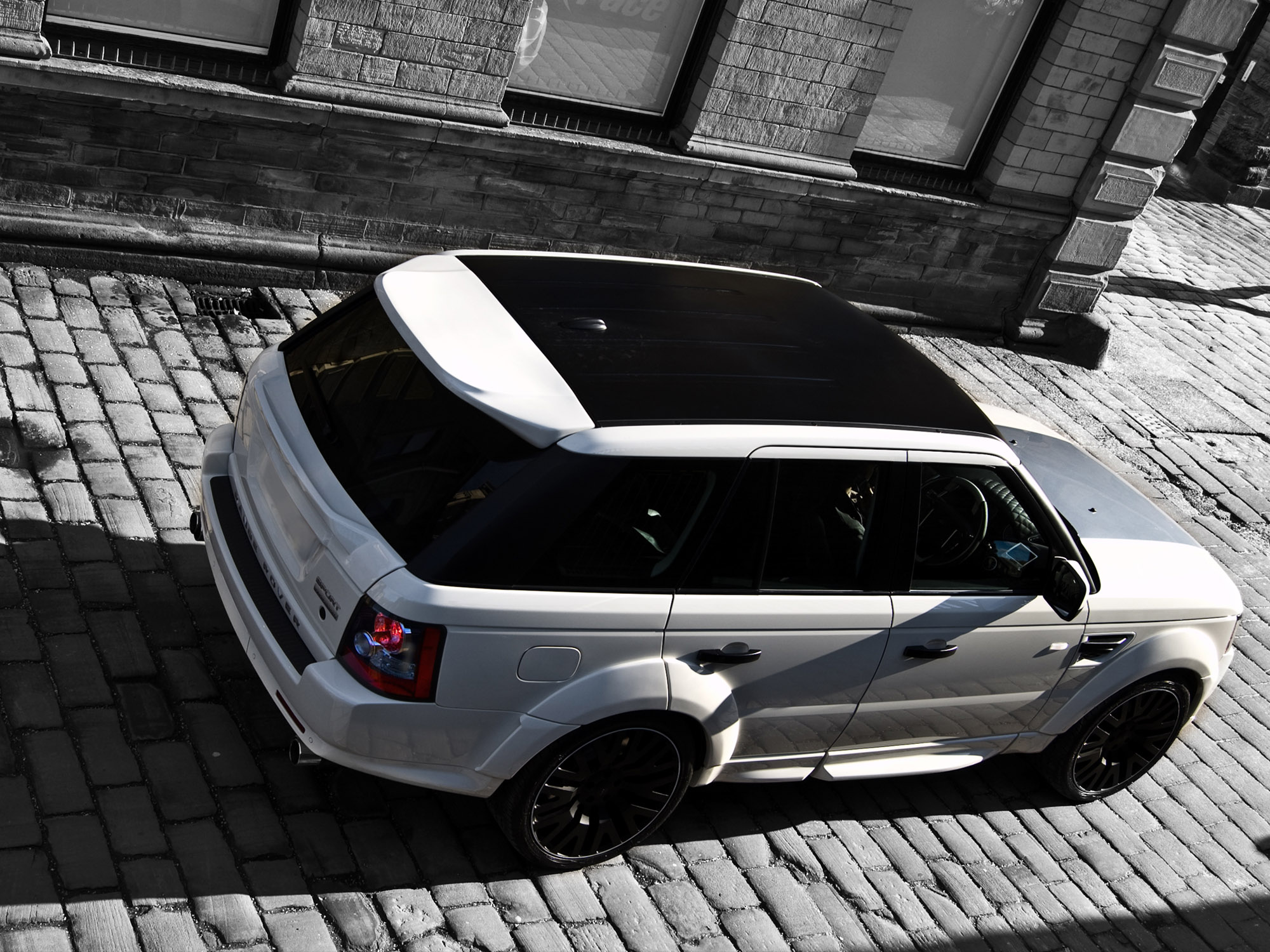 Project Kahn Range Rover Sport RS600