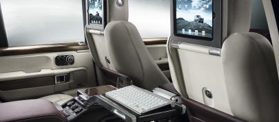 Range Rover Autobiography Ultimate Edition (2011) - picture 4 of 6