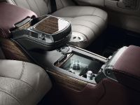 Range Rover Autobiography Ultimate Edition (2011) - picture 3 of 6