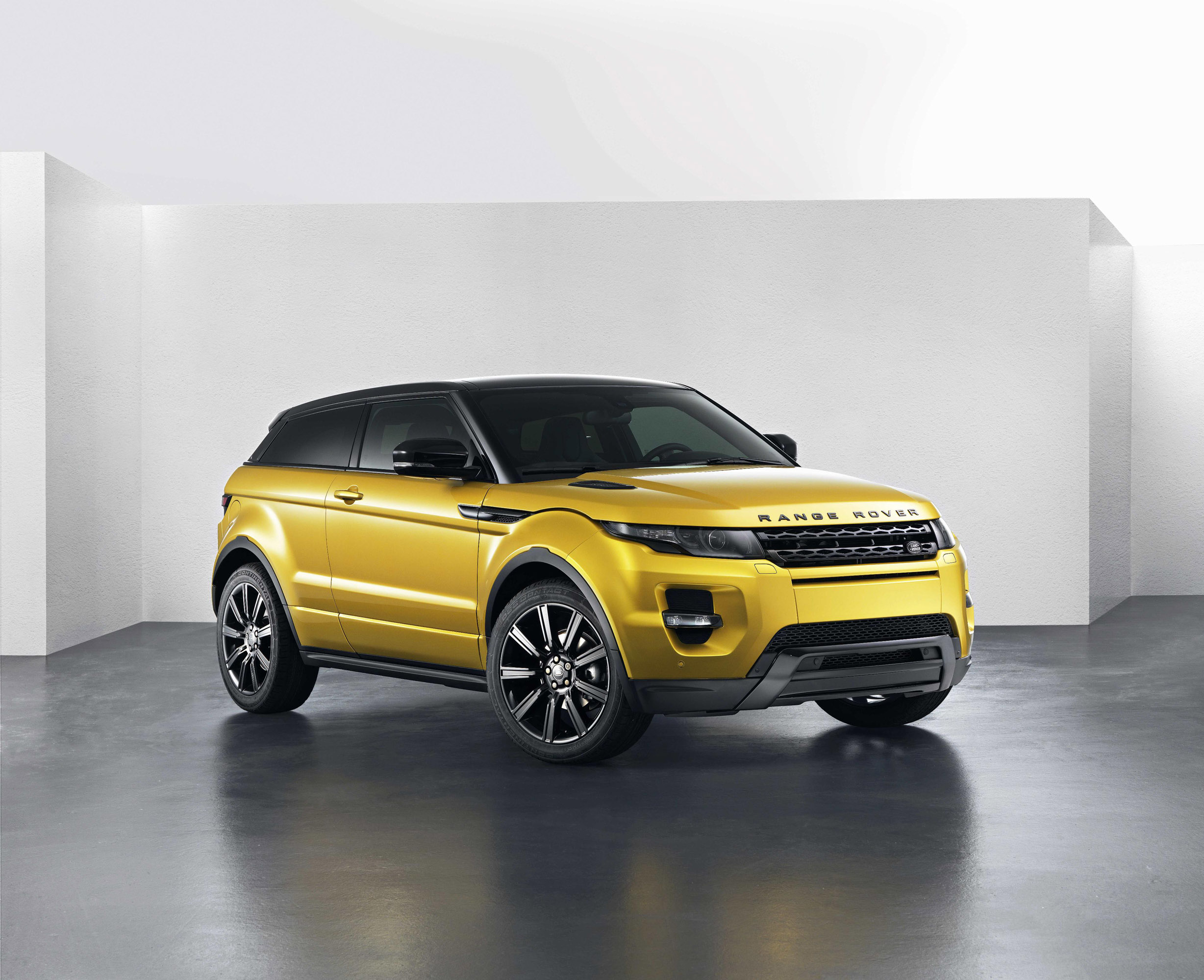 Range Rover Evoque Sicilian Yellow Limited Edition