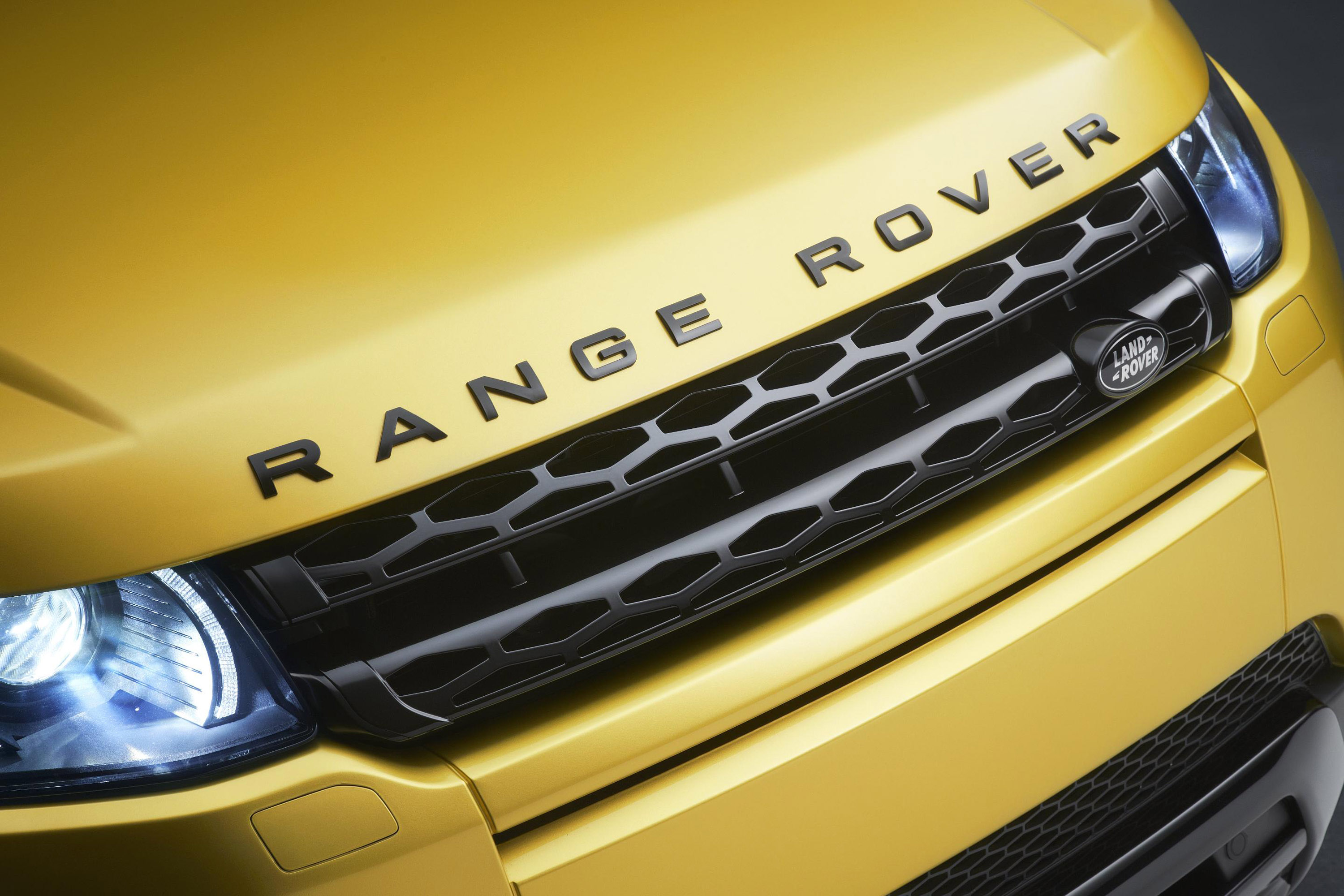 Range Rover Evoque Sicilian Yellow Limited Edition