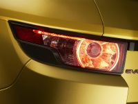 Range Rover Evoque Sicilian Yellow Limited Edition (2013) - picture 13 of 14