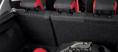 Renault Clio Rip Curl (2007) - picture 4 of 6