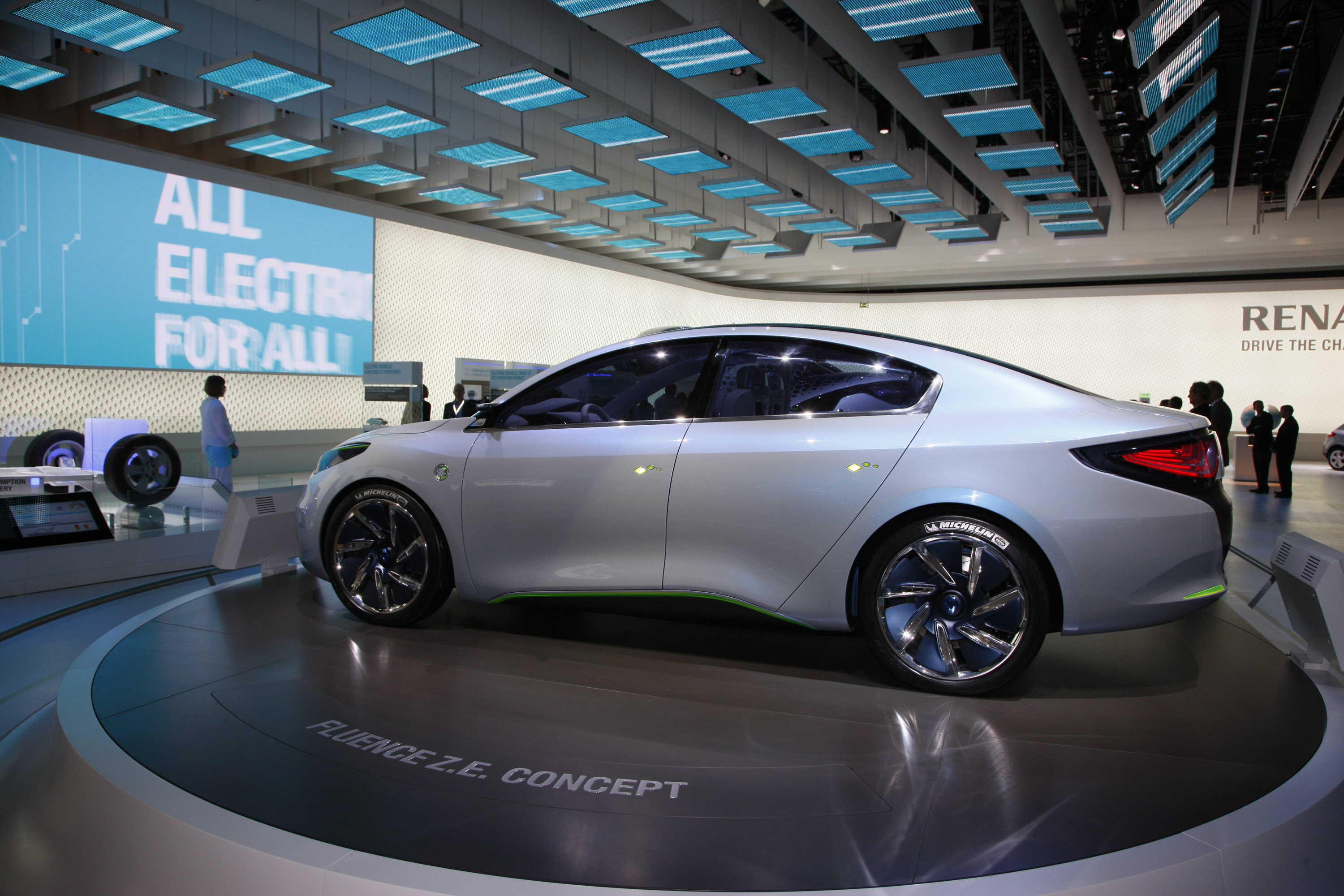 Renault Fluence Z.E. Concept Frankfurt