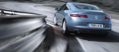 Renault Laguna Coupe (2009) - picture 4 of 10