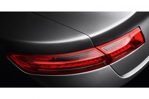 Renault Laguna Coupe (2009) - picture 8 of 10