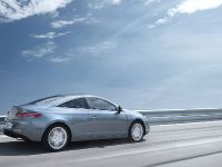 Renault Laguna Coupe (2009) - picture 3 of 10